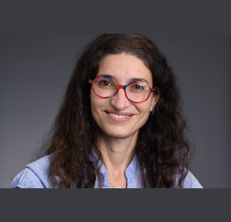 Elena Shvets headshot