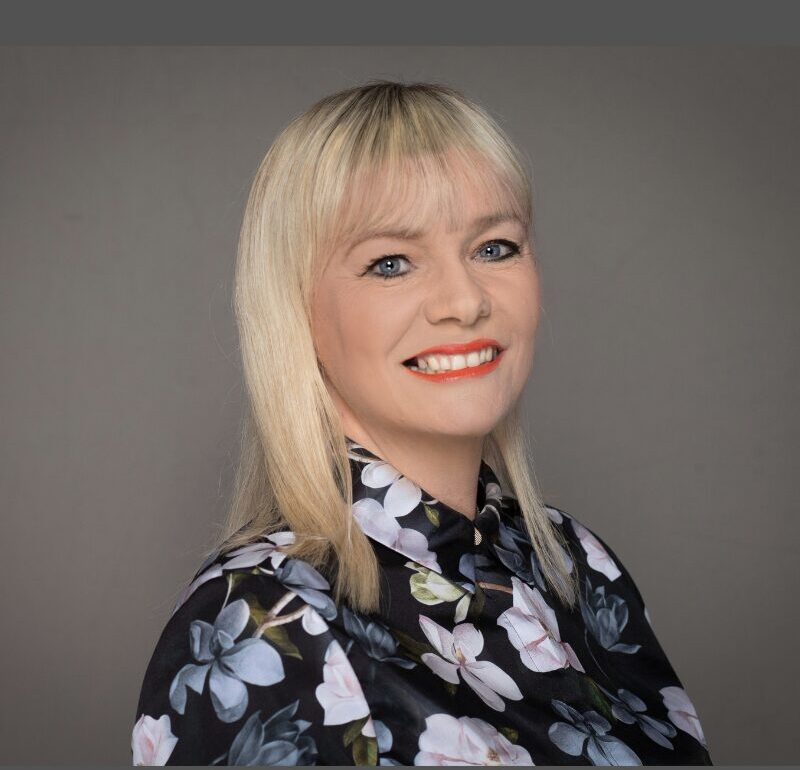 Denise Emsden headshot